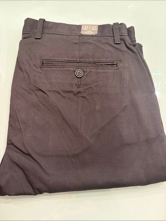 Men's gray Classic Chino Pants - Size 33x32
