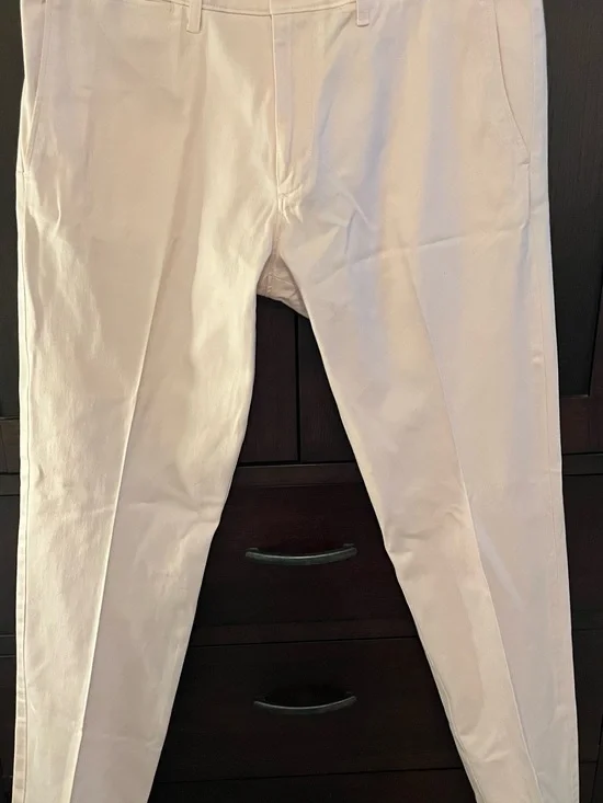 J. Crew Men’s Slim Chinos in Light Pink Tailored Smart-Casual Polished