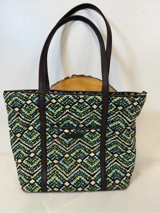 Vera Bradley Rain Forest Quilted Shoulder Bag‎ Geometric Chevron Pattern Zip Top
