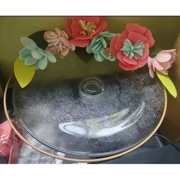 Wreath Metal Gold W/ Felt Floral‎ Design 11 in Diameter. Great For Doors Or Wall