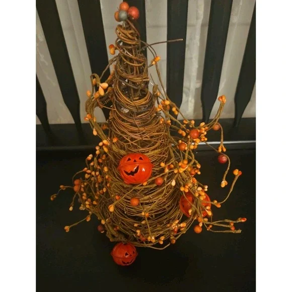 Autumn Rattan Tabletop/Shelf Rustic Tree  w Pumpkins & Berry Garland Fall Decor