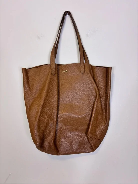 Cuyana Cognac Leather Tote - Classic Brown TMS initials