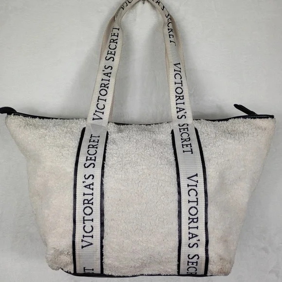 Victoria's Secret Sherpa Fleece Tote Bag Cream Black Logo Strap Large Zip Top‎