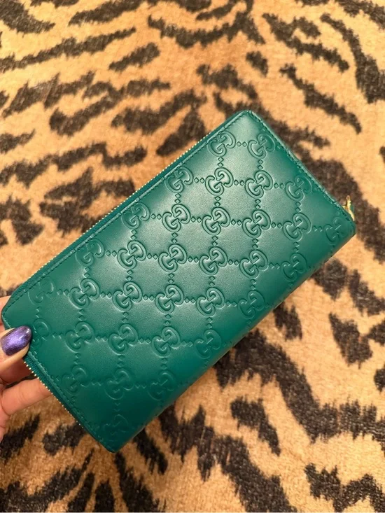 Gucci Guccissima Teal Green Leather Zip Around Wallet PRISTINE with COA!
