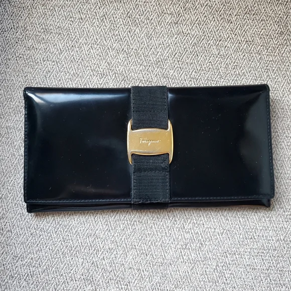 Salvatore Ferragamo Black Vara Long Wallet