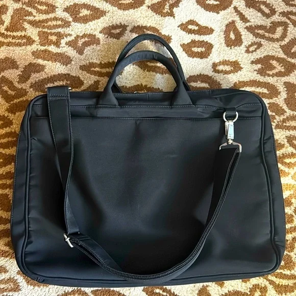 HOBO INTERNATIONAL Lap top bag Black Multi compartments Nylon Simple Basic Work