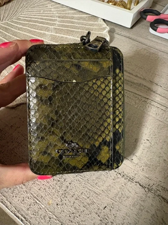 Coach olive green snake print zip card case