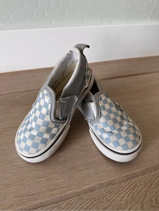 Vans Toddler Slip-On Checkerboard Sneakers in Light Blue and White
