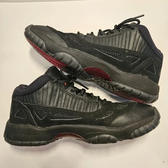 Jordan‎ 11 Retro Low IE Referee Black True Red 768873-003 Boys 5.5Y Mens 5.5