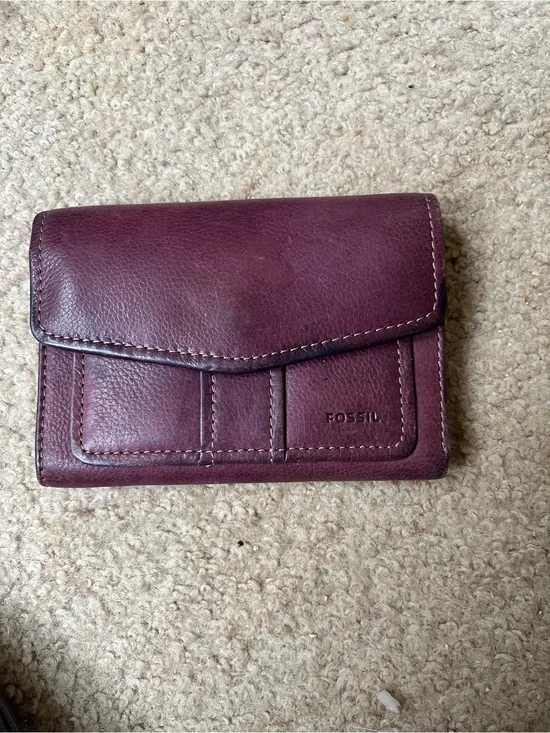 Fossil Women's Leather Wallet - Plum/Burgundy