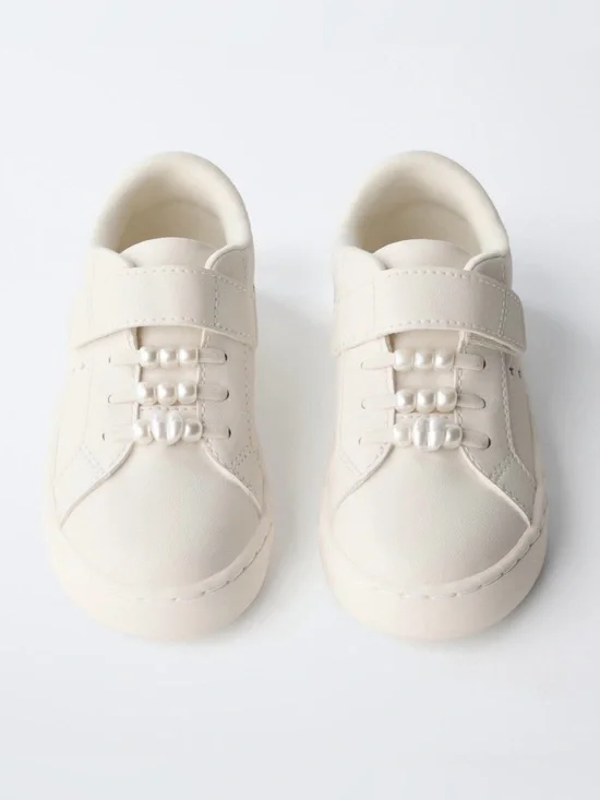 ZARA KIDS PEARL SNEAKERS NWT  Size: 9 (6.1 INCHES) * Color: WHITE