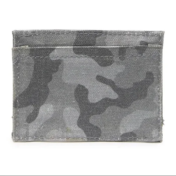 🆕 To The Market Slim Card Holder Wallet in Camo Print (810)