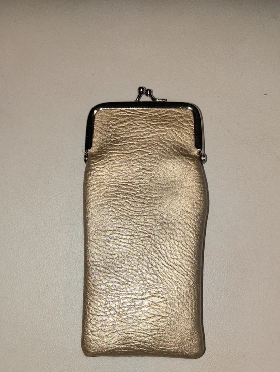 Metallic Gold Leather Kiss-Lock Eyeglass Sleeve - Women's Bag Accessory