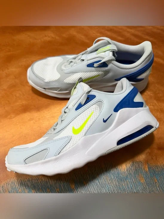 Nike Air Max Bolt Sneakers size 6Y Pure Platinum Royal Volt