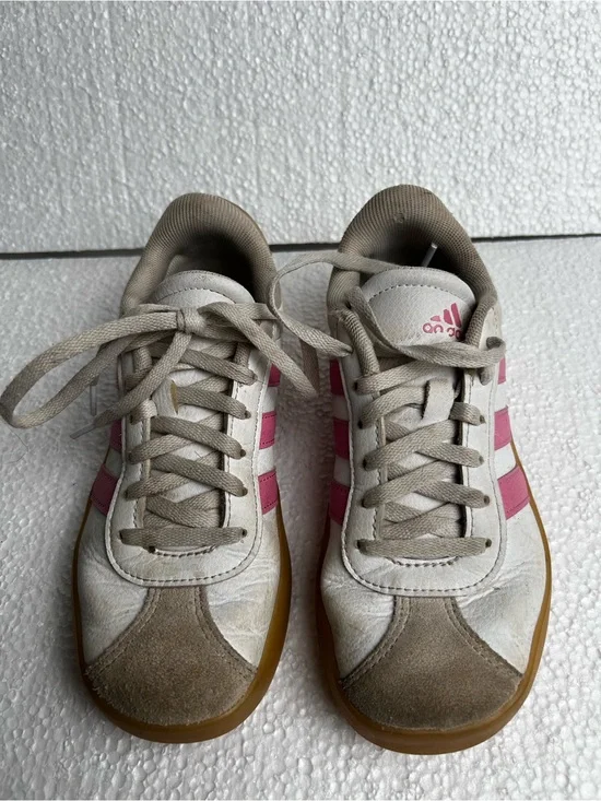 adidas Kids white and Pink Sneakers size 2