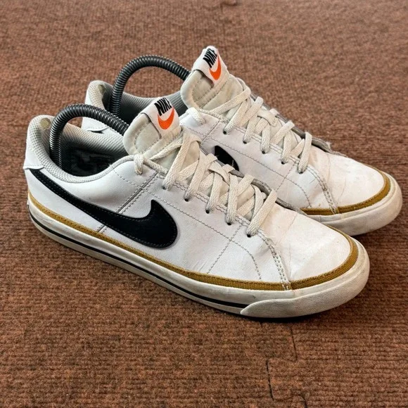 gently used B- Nike Court Legacy GS White Black Gold Sneakers DA5380-102 Kids 7Y