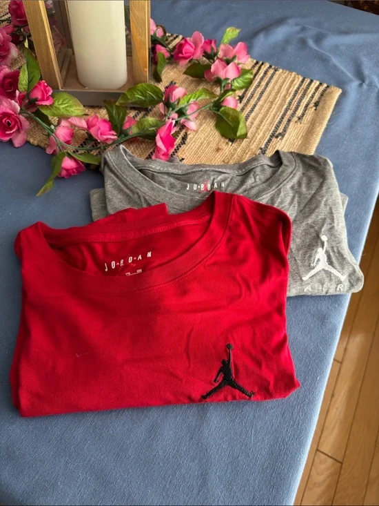 Jordan Short Sleeve Tees - Red & Gray
