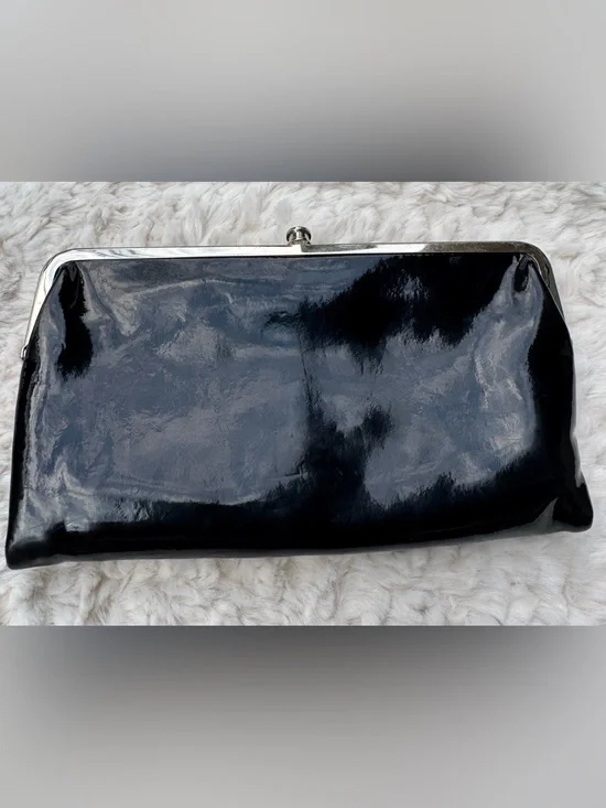 HOBO Lauren Clutch-Wallet in Black Patent/Polished leather