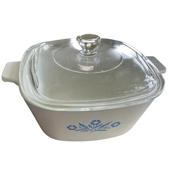 Corning Ware Vintage Casserole Dish Blue Cornflower 1.75 QT P-1 3/4-B with Lid