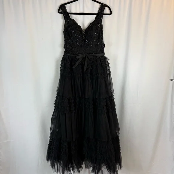Elegant Black Evening Gown Off-Shoulder Dress Size:M wedding, prom dress