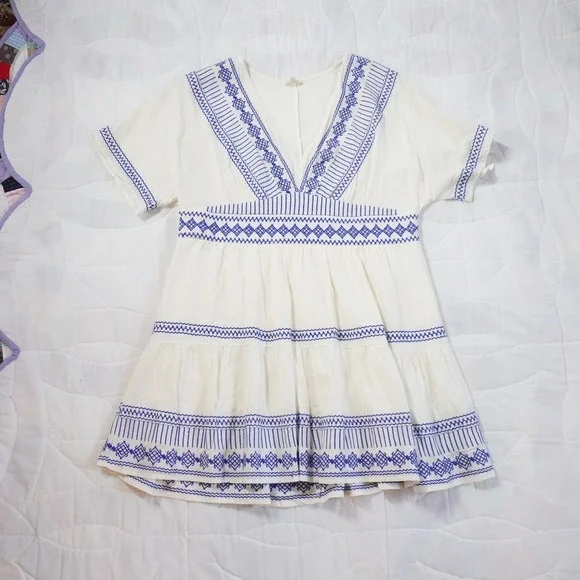 En Creme White Blue Embroidered V Neck Tiered Mini Dress S Resort‎ Beach Greek