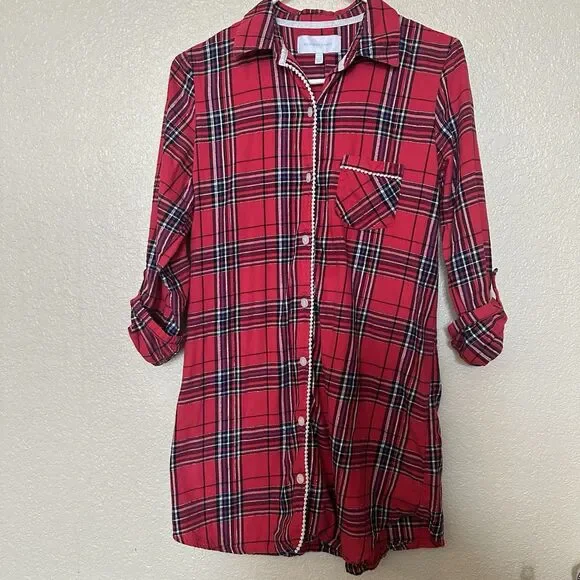 Victoria’s Secret Women’s Red‎ Plaid Button Down Nightgown Nightshirt Small