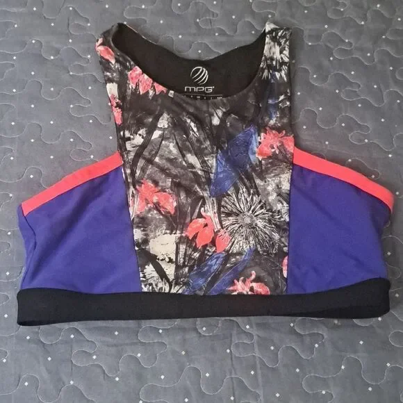 MPG sports bra size medium