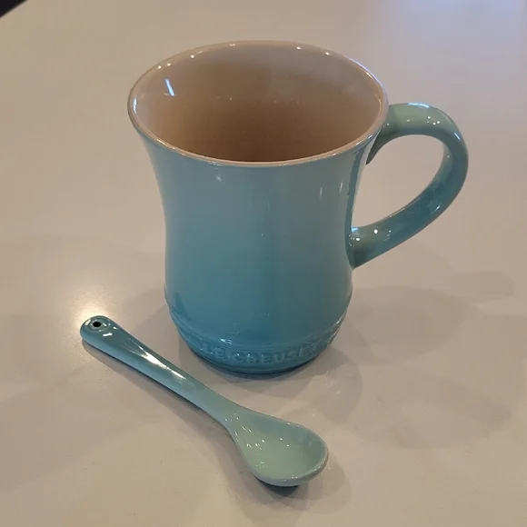 Le Creuset Cool Mint Retired Tea Mug & Cafe Spoon