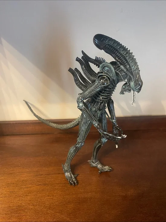 Aliens Xenomorph Action Figure - Black Sci-Fi Horror Collectible