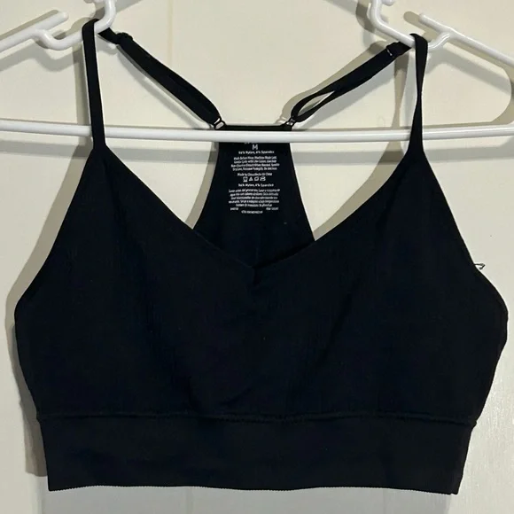Crane women’s black racer back sports bra size medium with adjustable straps
