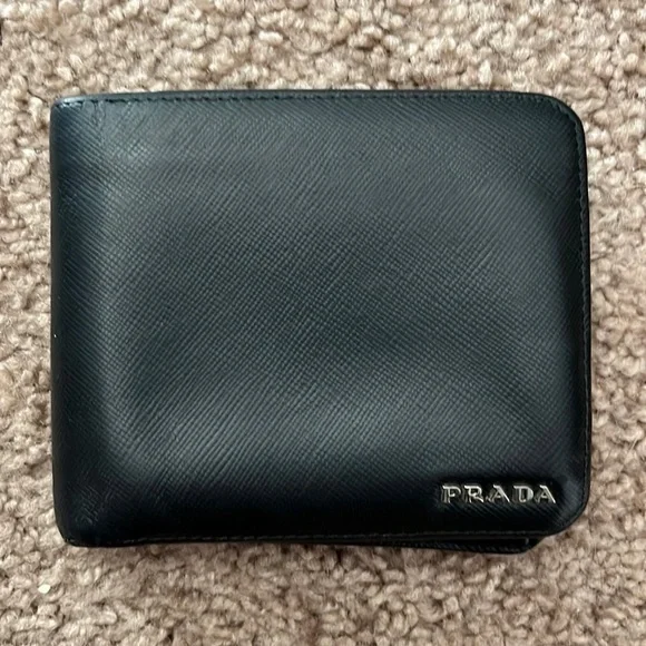 Prada black saffiano leather bifold wallet