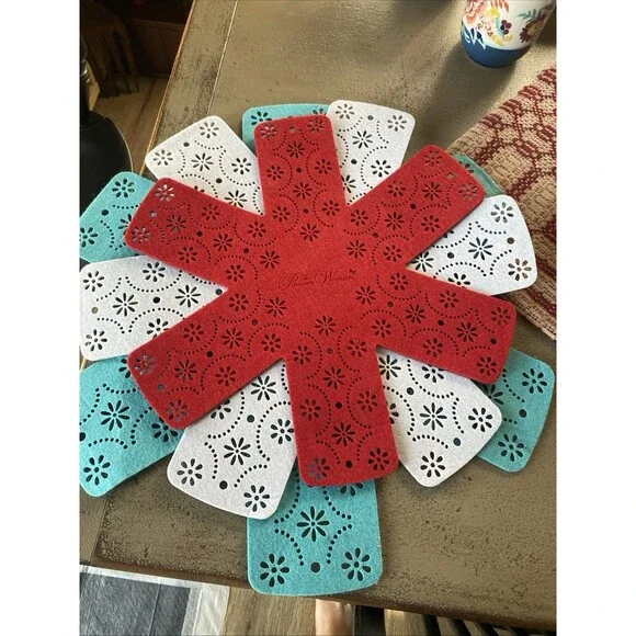 Pioneer Woman ~ 3 Pc. Felt Protector Set ~ 13.5
