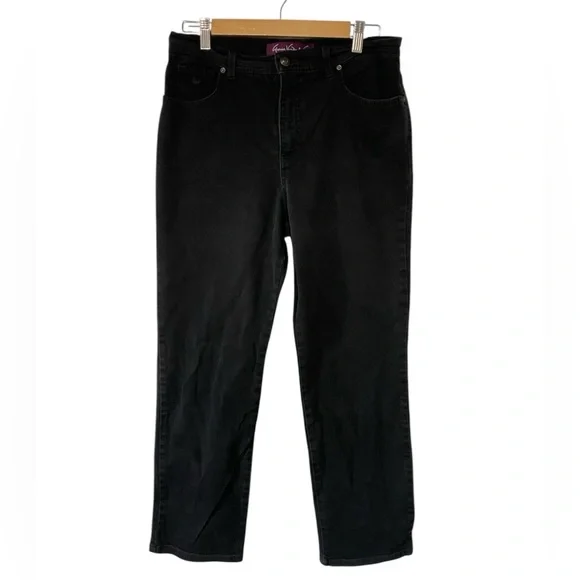 Gloria Vanderbilt Black Straight Leg Jeans