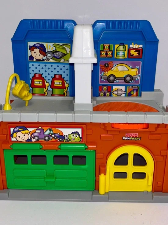 Vintage‎ Fisher-Price Little People Discovery Village Garage & Car Wash Building