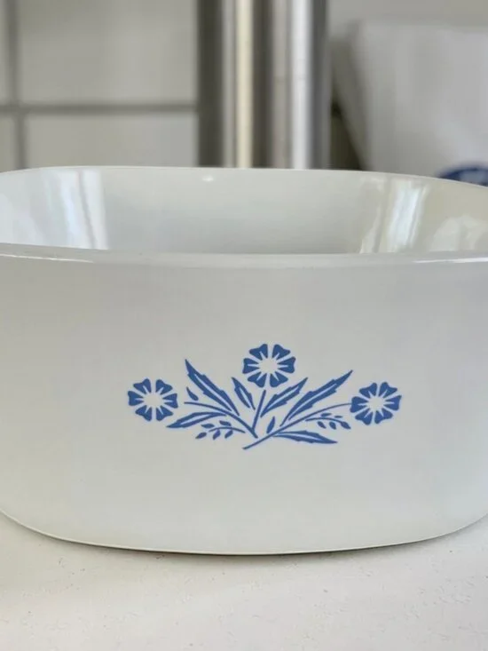 Vintage Corning Ware Blue Cornflower Deep Casserole Dish 2 1/2 Qt Square No Lid