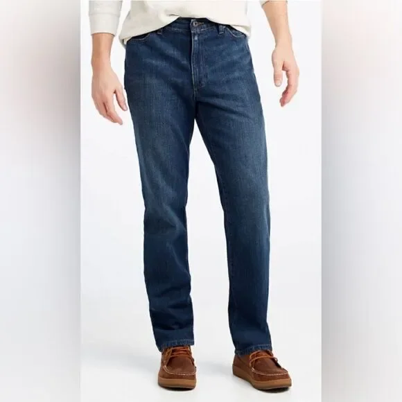 L.L Bean Classic Fit dark washed denim sz 30X34
