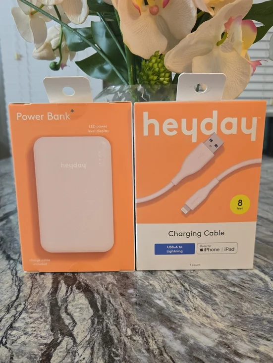 heyday White Power Bank with White 8ft Lightning Cable
