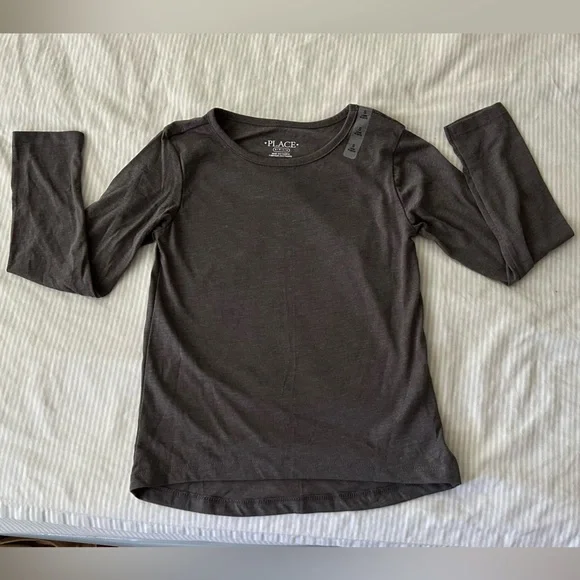 NWT THE CHILDREN’S PLACE Kids Long Sleeve Top Size S