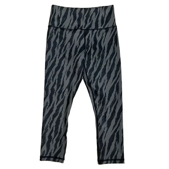 ZYIA Active Light N Tight Zebra Print Capri Legginngs Black Gray Size 2