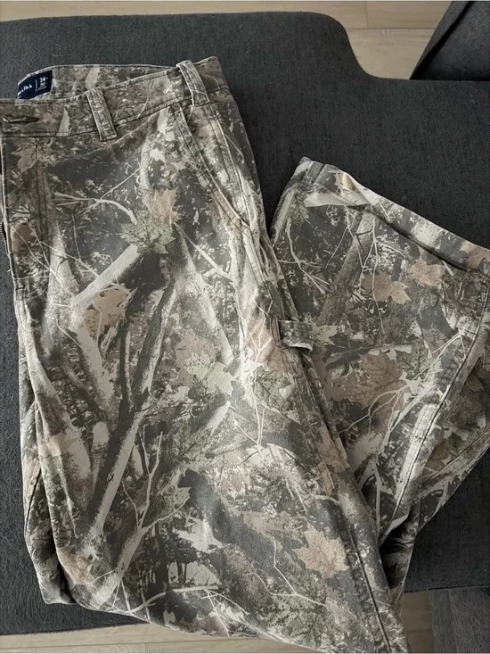 Abercrombie & Fitch Men's Camo Relaxed Jeans - Gray/Green/Tan