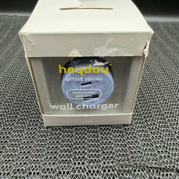 Heyday Artist Series Wall Charger 25W USB-C USB-A Jerilyn Lee Blue Marble Floral