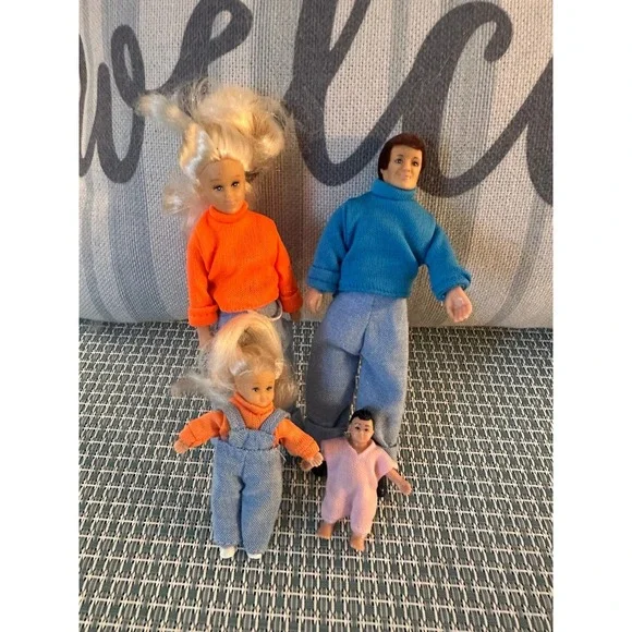 My Family Vintage Dolls Lot of 4