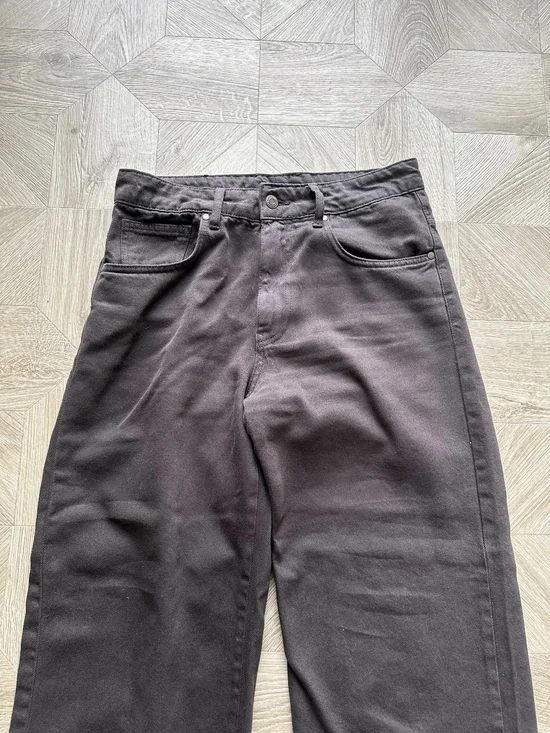 Men's Straight-Leg Jeans in Dark Brown