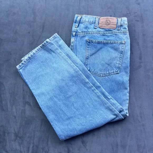Eddie Bauer Relaxed Fit Mens Light Wash Denim Jeans 42x30 Straight Leg Blue