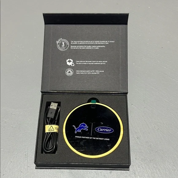 Wireless Charging Pad with USB-C Power Cable