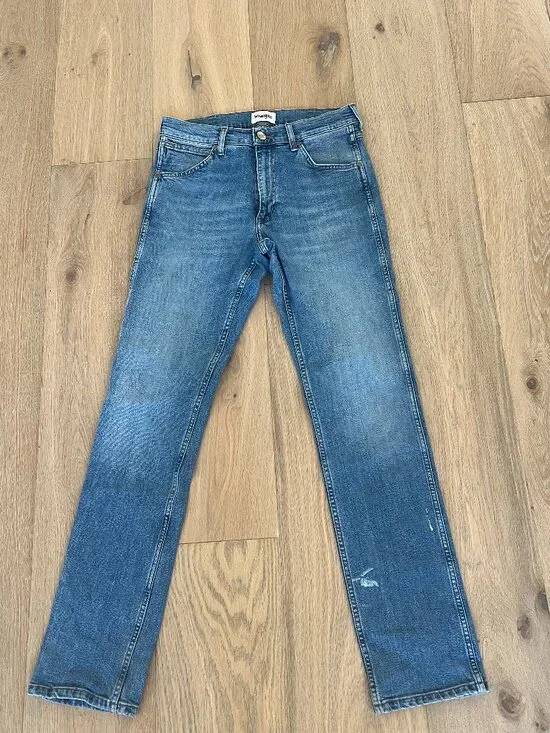 Wrangler Toughlite Greensboro Jeans in Harbor Blue
