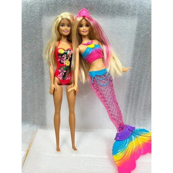 Barbie Mermaid Doll with Working Lights and Friend Swimsuit‎ Beach Play Set