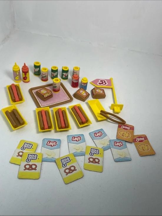 Barbie 1987 California Barbie Hot Dog Stand Parts/ Accessories