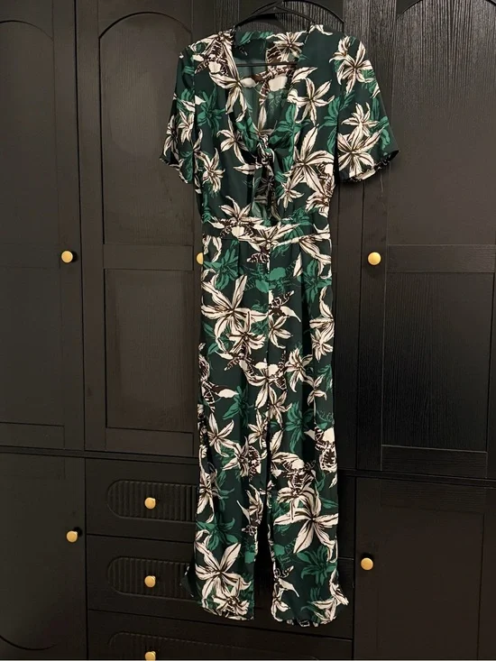 Floral Tie-Front Green Wide-Leg Jumpsuit petite XS-S