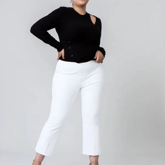 Spanx Silver Lining Classic White Kick Flare Pant Size Medium Petite Women